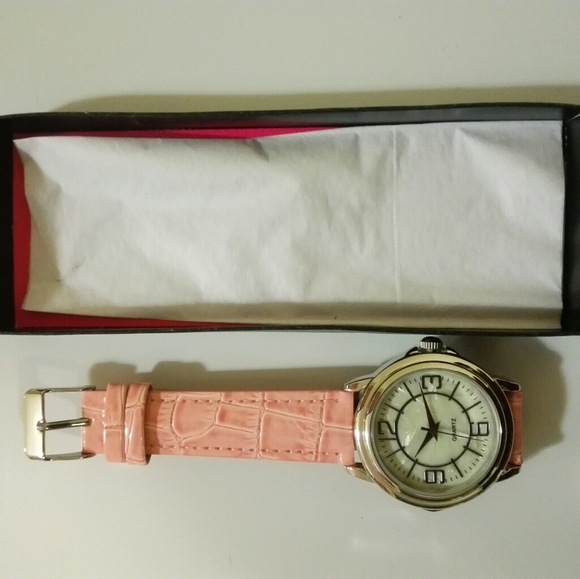 Watch - Picture 2 of 3